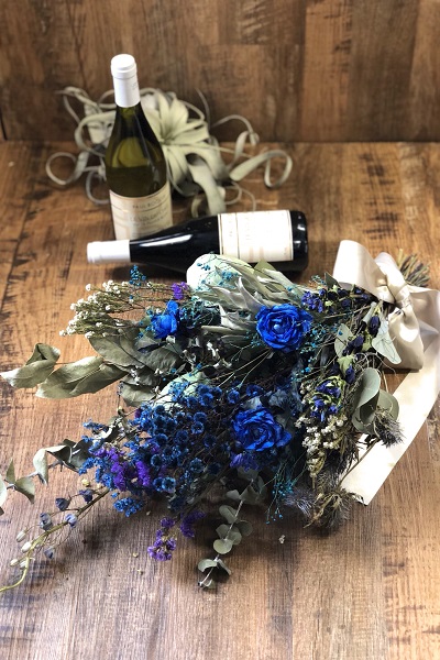 人気の青いお花を基調としたドライスワッグ | 5,000円 | 胡蝶蘭 高級
