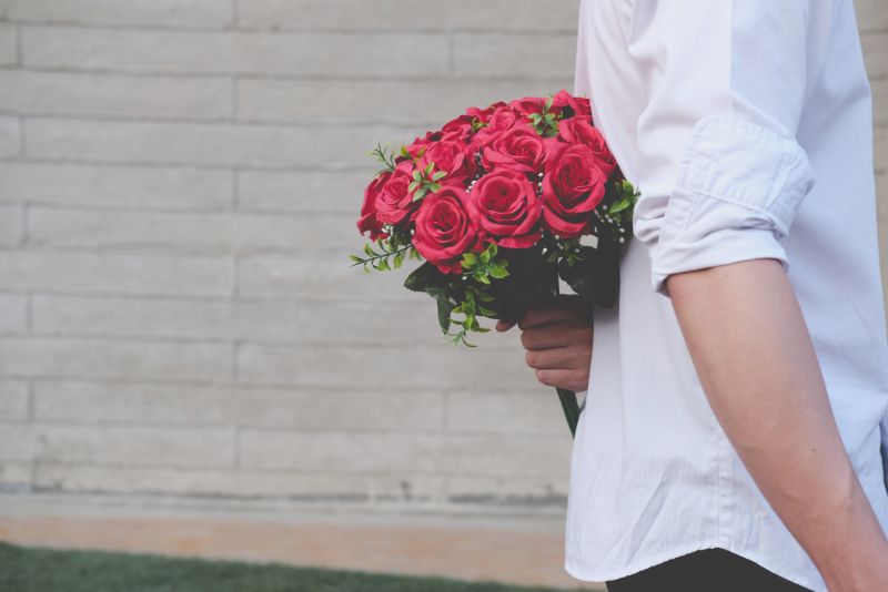 プロポーズに使おう 愛を伝える花言葉をもつ花を紹介 胡蝶蘭 スタンド花のプレミアガーデン