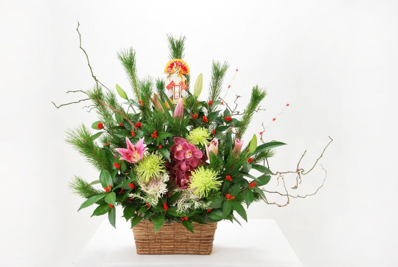 お正月には花飾りを飾ろう 縁起のいい花や飾り方をご紹介 胡蝶蘭 スタンド花のプレミアガーデン